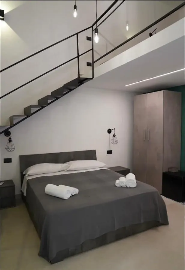 B&B Vittoria 那不勒斯 0*,  意大利